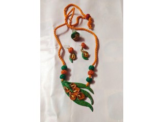Handmade necklace and ear rings